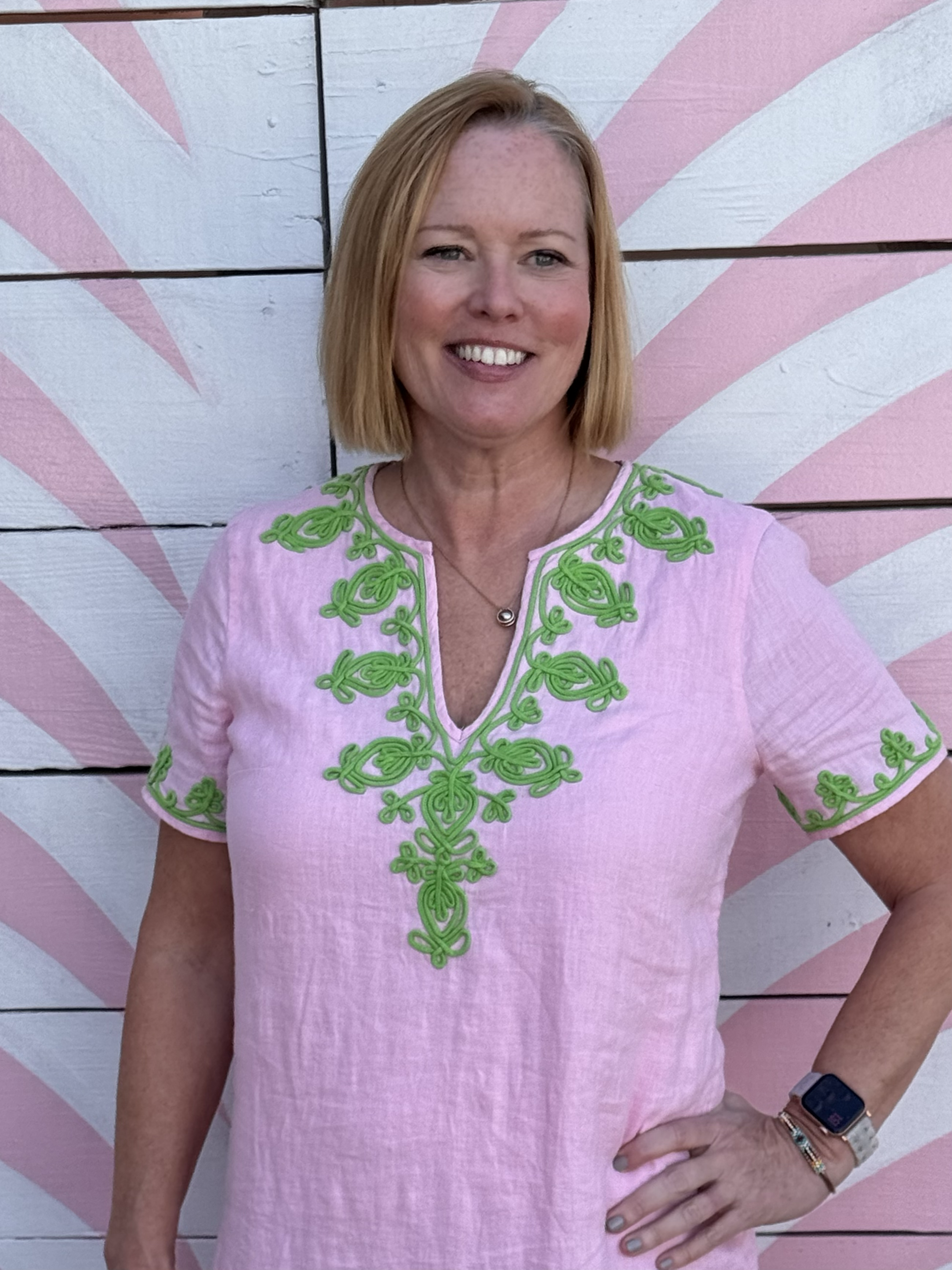 Colleen Finger, travel strategist, headshot